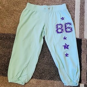 TOTALLY PINK BRAND CROPPED SLEEPING PANTS IN SIZE SMALL